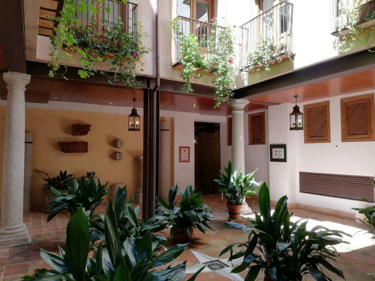 Apartamentos Nuncio Viejo Toledo Eksteriør bilde